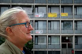 Klar til Fredagsbar i Brabrand: Mød Sara, Helle, Henriette og Martin