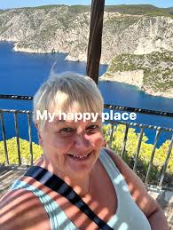 Hi all, is it cardi/jacket weather in the evenings yet? I've had my  thermals