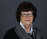 Aileen Orr's Instagram, Twitter & Facebook