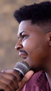 A espera acabou!!, Nessa sexta-feira dia 15 as 11h vai estar disponível no  meu canal do YouTube 2 clipes do "James Ferraz Acústico in Goiânia" pra  sextar tomando uma!🍻, Se inscreva lá e não perca ...