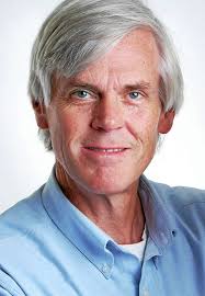 Randall Beach: This “professor” is at home in the woods, the studio and the  hospital