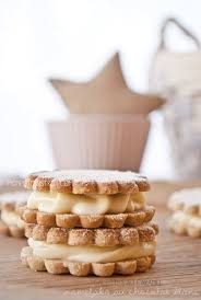 White Chocolate Caramel Galettes Sweet Cookies Delicious Cookie Recipes White Chocolate Recipes