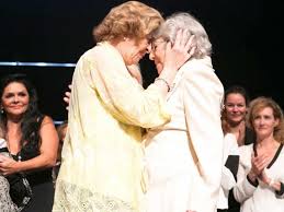 View the profiles of people named eunice munoz. Fotos Aos 87 Anos Eunice Munoz E Homenageada No Teatro D Maria Ii