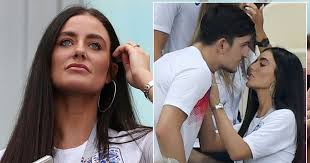 Annika schleu (born 3 april 1990) is a german modern pentathlete. Harry Maguire S Cheeky Fiance Sang About His Giant Head Causing The Famous Meme London News Time