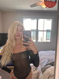 Charlie Sheen's 19-year-old daughter Sami shares photo in mesh top  revealing nipples for OnlyFans content | PerthNow