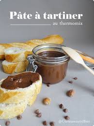 Pate A Tartiner Facon Nutella Au Thermomix Curieusement Bien Recette Nutella Maison Nutella Maison Nutella Thermomix