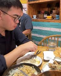 waiting at 9th avenue