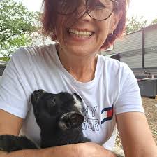 Looking for a trustworthy house cleaner in Sky Ranch