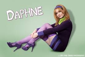Daphne Blake Cosplayer: Charlette Kilby Photographer: Paul Beard –  @moaningnerd on Tumblr