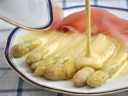 Asperges Sauce Mousseline Et Jambon Cru Recette Recettes De Cuisine Sauce Mousseline Recette