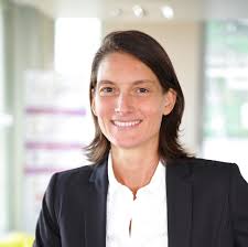 És sajátmárkás manutan termékeink is vannak, kiváló minőségben és áron. Les Clients Valorisent Une Offre Controlee Dans Le Respect Des Normes Avec Un Engagement Clair Julie Dang Tran Manutan