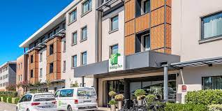 L'holiday inn toulouse airport est fin prêt et vous accueille dans les meilleures conditions sanitaires ! Hotel Near Airport Holiday Inn Toulouse Airport
