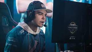 The Top Five Streamers To Watch In Call Of Duty Warzone Ggrecon