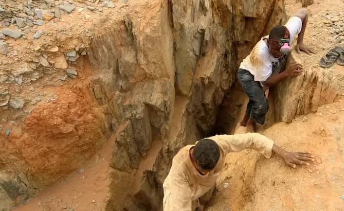 Sudan : सूडान में सोने की खदान ढही, 67 लोगों की मौत - Hindi Vaartha