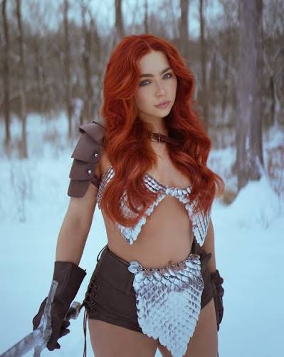 Red Sonja ⚔️❤️ This was a cosplay I wasn't sure I was ever going to do but  after having this for a long time, I had to bring it out when it
