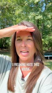 Pam Cabe's Instagram, Twitter & Facebook