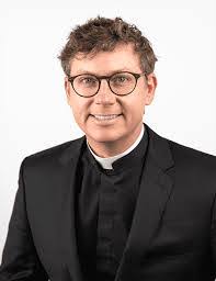 Mike Rapp's Instagram, Twitter & Facebook