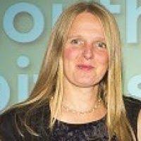 Amanda Nash's Instagram, Twitter & Facebook