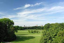 Münchens englischer garten zählt zu den größten parkanlagen der welt. Munchen Englischer Garten Reisefuhrer Auf Wikivoyage