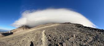 A lenticular cloud formed around us ...