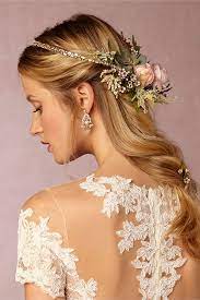 Here are some beautiful mother of the bride hairstyles for an amazing mother to rock at her daughter's marriage, with utter elegance and style. 10 Ideas For Mother Of The Bride Flowers Mywedding