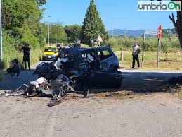 Meno gravi, invece, gli altri due ragazzi coinvolti nell'incidente. Addio Giorgia Morta In Un Incidente Stradale Aveva Solo 19 Anni Umbriaon