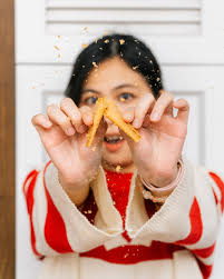 Ming Ang Confectionery 明安特產專賣店| #CookiesoftheDay🌟 Nyonya Wallet Honey  Chicken Floss💛 One bite, and you're hooked! Crispy, flaky layers bursting  with savory chicken floss...