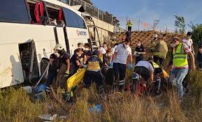 Sivas'ta otobüs kazası son dakika #sondakika #sivas #otobüs #kaza. Feci Yolcu Otobusu Kazasi Cok Sayida Olu Ve Yarali Var