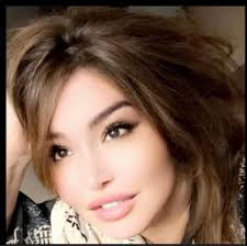 In het weekblad 'Dag Allemaal' komt premier Bart De Wever terug op de zware  eetstoornis van zijn vrouw Veerle Hegge waarover zij een boek schreef.