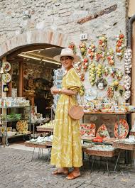 Riva Fashion Long Dress Summer Outfit Summer Look Midi Dress Hat Desenzano Garda Lake Lago Di Garda Sirmione Yellow Dr Abiti Primaverili Outfit Abiti