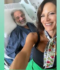 Sarah Di Lorenzo -...