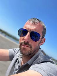 Anyone knows why i cant use my skill point and it says requirements not  met? Thanks in advance