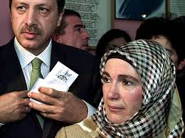 Emine Erdoğan Brüksel'de Mağaza Kapattı