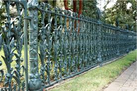 The mimosa metal garden fencing by pure garden will bring detail and beauty to your garden, flower beds and landscaping for years to come. Types Of Traditional Metal Fencing Period Homes