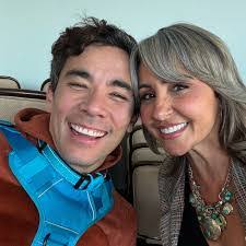 Keith Rentz's Instagram, Twitter & Facebook