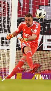Aunque no deja de ser un camino de superación con el objetivo que los jugadores de su nivel tienen cuando se inician: Pin De Marcos Trujillo Vazquez En Keepers Arquero De Futbol Club Atletico River Plate River Campeon Libertadores