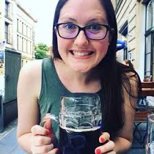 Danielle Low (dee_elow)