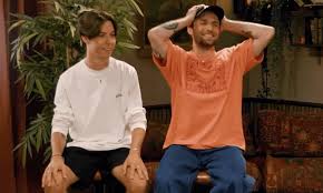 Squeezie explique la différence entre les contenus YouTube et les émissions  TV