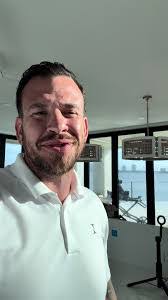 Kenny Dobbs's Instagram, Twitter & Facebook