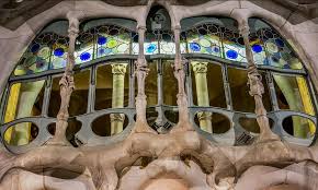 It was the last private residence designed by architect antoni gaudí and was built between 1906 and 1910. Alles Uber Gaudis Inspiration Der Modernismus In Barcelona Lugaris