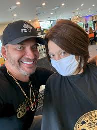 Looking CANCER-FREE for FREE everyday, www.WIGSandWISHES.org ❤️❤️❤️❤️