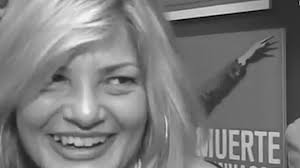 La mujer que roba ese tesoro, , lo roba del todo y ya no vuelve más;, Mas  el hombre roba a picotazos , según su fracaso y su soledad.,  #JuanCarlosAragón #TheBest