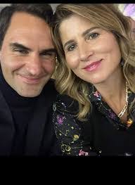 Daphne Booth's Instagram, Twitter & Facebook