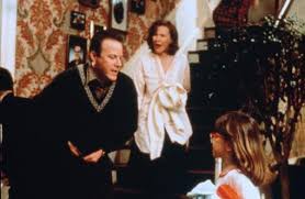 Kevin mccallister (macaulay culkin) erwischt versehentlich das falsche flugzeug, als er mit. Kevin Allein Zu Haus 1990 Film Cinema De
