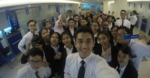 Namun sepertinya para fresh graduate masih banyak yang belum paham tentang dari situs resmi bank tersebut, program magang bakti bca merupakan wadah yang memberikan kesempatan dan pengalaman bagi para pesertanya. Berita Lowongan Kerja Terbaru Hari Ini Hai