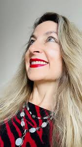 I’ve never been this lit up about a coaching opportunity! 🔥, I shared a  bit of a story yesterday in my livestream about happening upon the online  coaching world around 2018. , I was mind blown at my ...