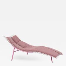 Charles and ray eames and eero saarinen , who had experimented extensively with molded plywood, eagerly embraced fiberglass for, respectively, pieces such as the la chaise and the womb chair. Mid Century Modern Antique Vintage Contemporary Chaise Lounges Lounges Incollect