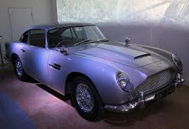 On this page you can find 22 high resolution pictures of the 1963 aston martin db5 for an overall amount of 13.79 mb. File Aston Martin Db5 Goldfinger Front Right 4 National Motor Museum Beaulieu Jpg Wikimedia Commons