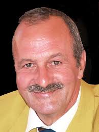 Daniel Servaes's Instagram, Twitter & Facebook