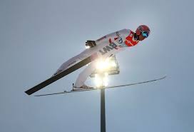 Norweg po kolejnych dwóch triumfach w klingenthal ma na swoim koncie 1406 pkt. Aztx6snbfcmmmm